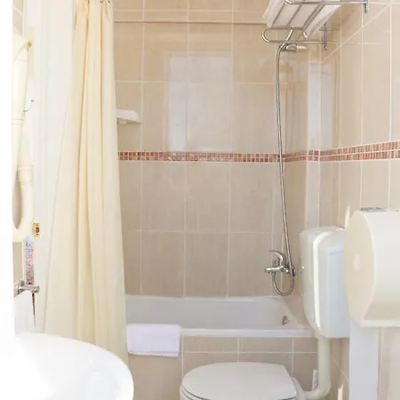 Casa Londres 3*