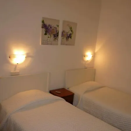 Casa Londres 3* Estoril